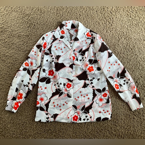 Vintage Tops - Genuine Vintage 70’s Long Sleeved Button Down Floral Shirt, Dagger Collar, L-XL